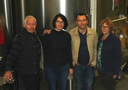 Famille prat, producteur de champagne vigneron ind&eacute;pendant
