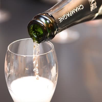 Champagne mill&eacute;sime frais pour un cocktail