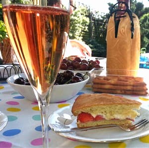 bon champagne ros&eacute; pour le dessert