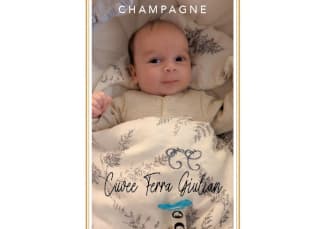Champagne personnalis&eacute; pour cadeau de naissance 
