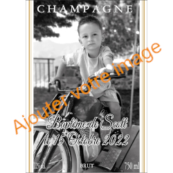 personnaliser une bouteille de champagne pour un bapteme