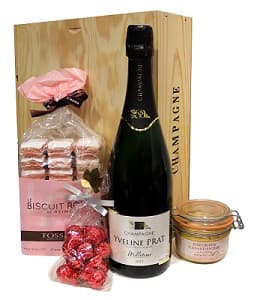 Coffret champagne gourmand en coffret bois avec biscuits chocolats et foie gras