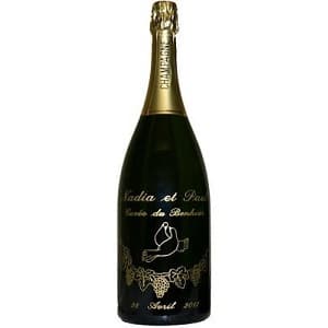 Champagne grav&eacute; pour un mariage